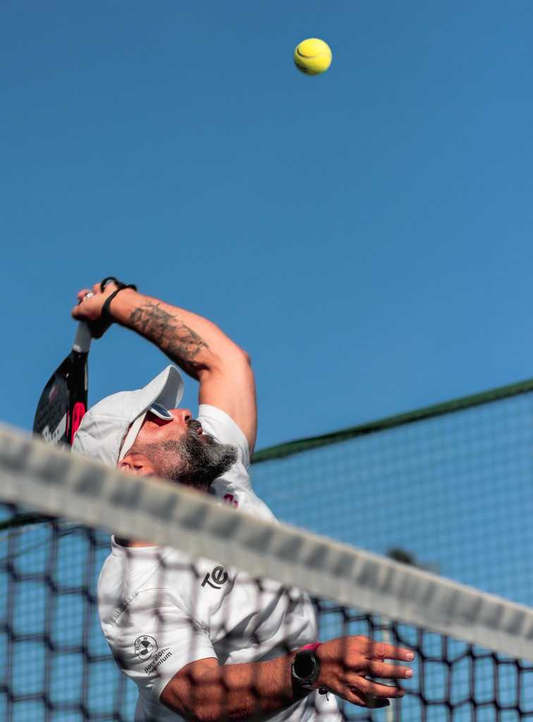 Remate por encima pádel técnica entrenamiento España coaching profesiona